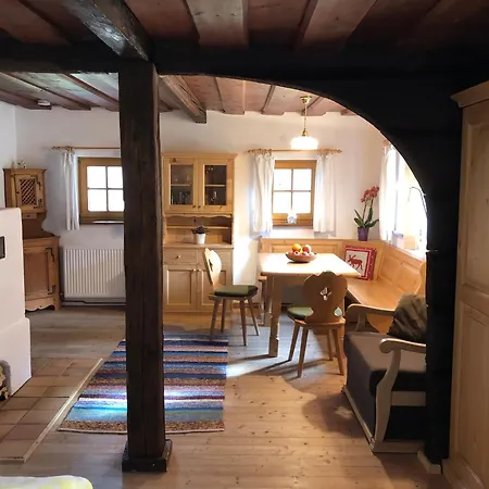 Feriehus Ramsau 8 *